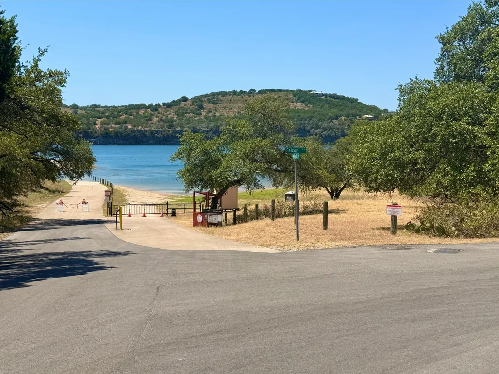 21500 Falcon Lane Lago Vista, TX 78645