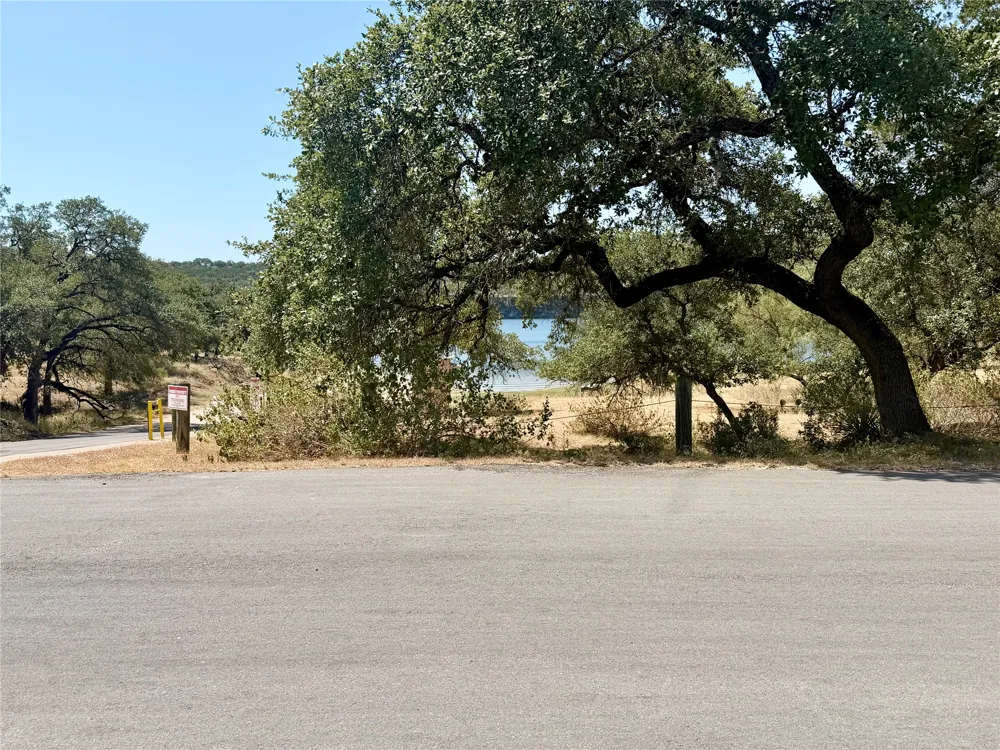 21500 Falcon Lane Lago Vista, TX 78645