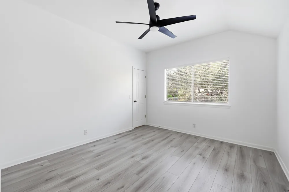 22407 Briarcliff Drive Spicewood, TX 78669