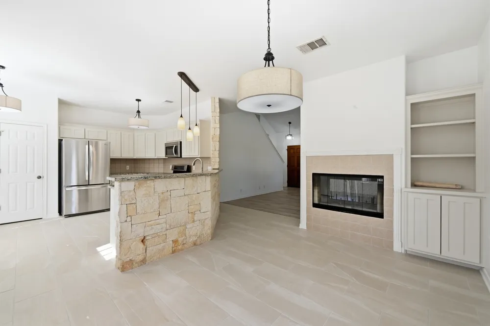 22407 Briarcliff Drive Spicewood, TX 78669