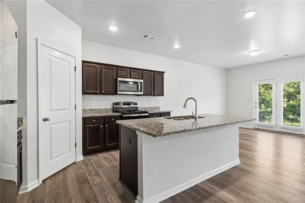 10 Easy Goer Court Cartersville, GA 30120