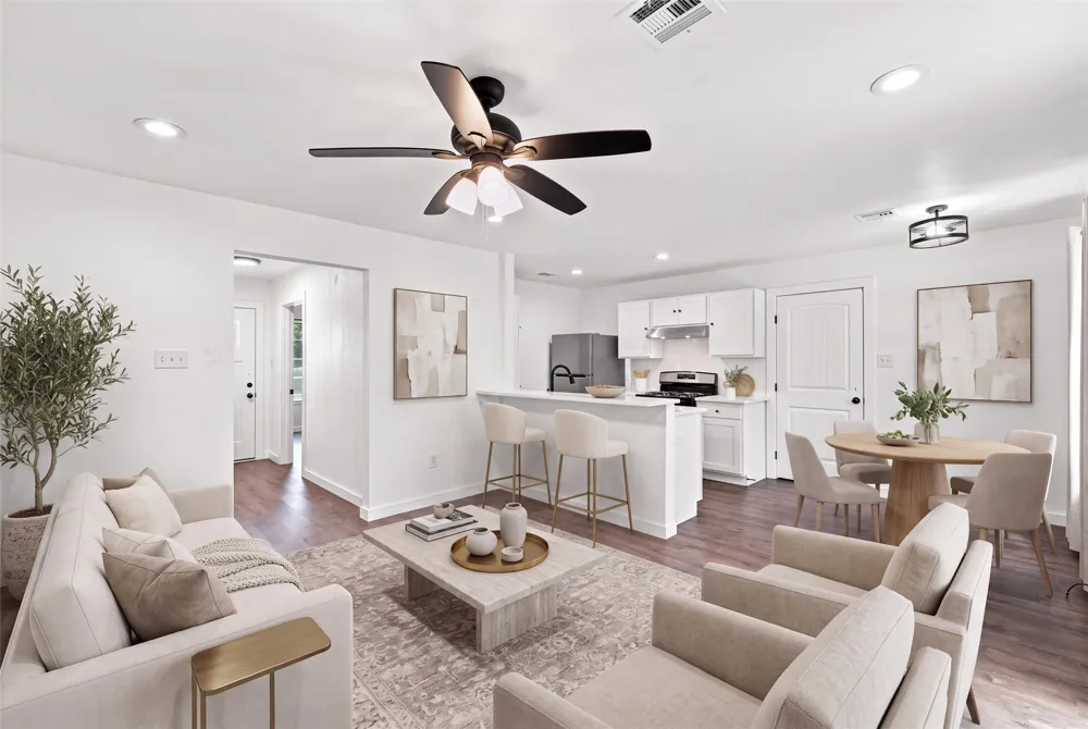 1113 Victoria Street Bellmead, TX 76705