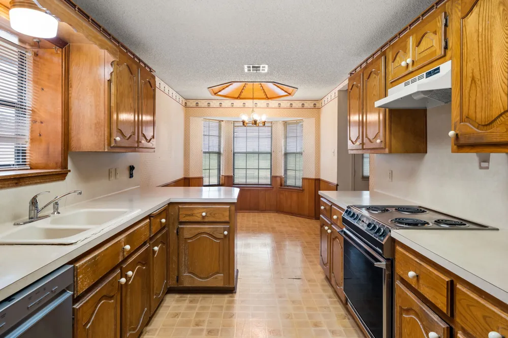 502 Celeste Drive Robinson, TX 76706