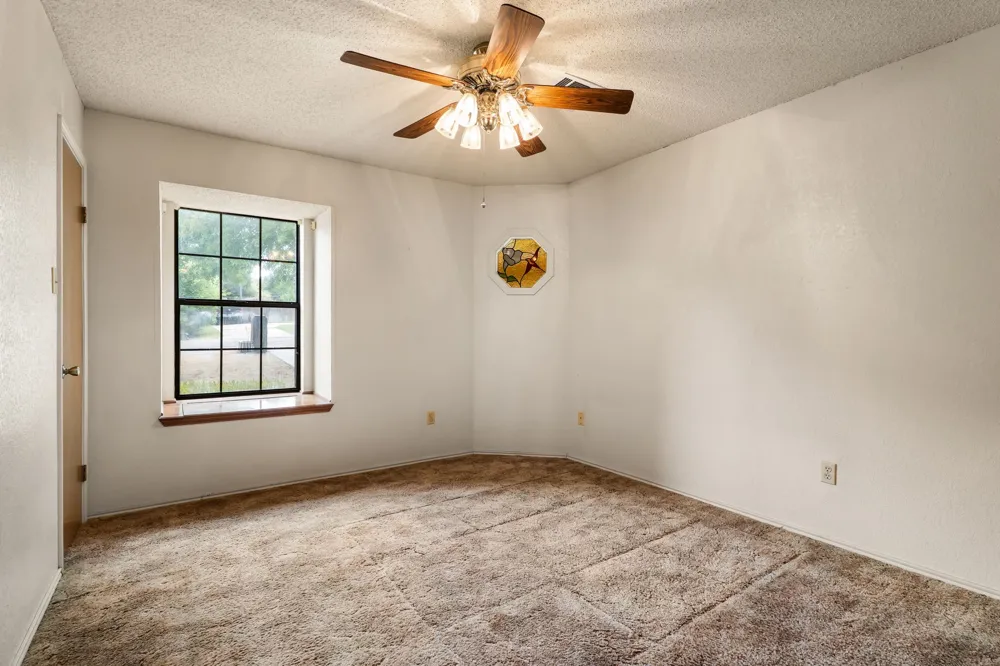 502 Celeste Drive Robinson, TX 76706