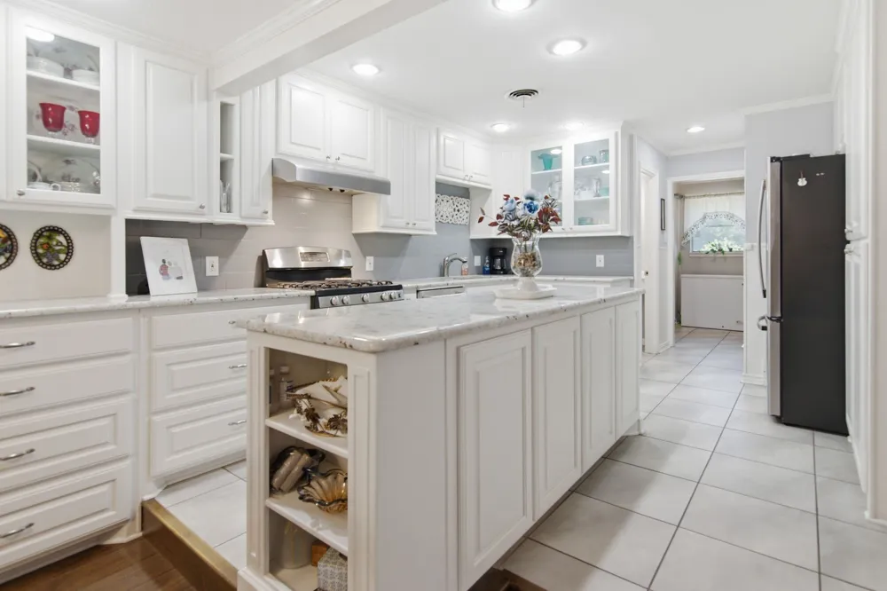 4100 Big Bend Trail Lake Worth, TX 76135