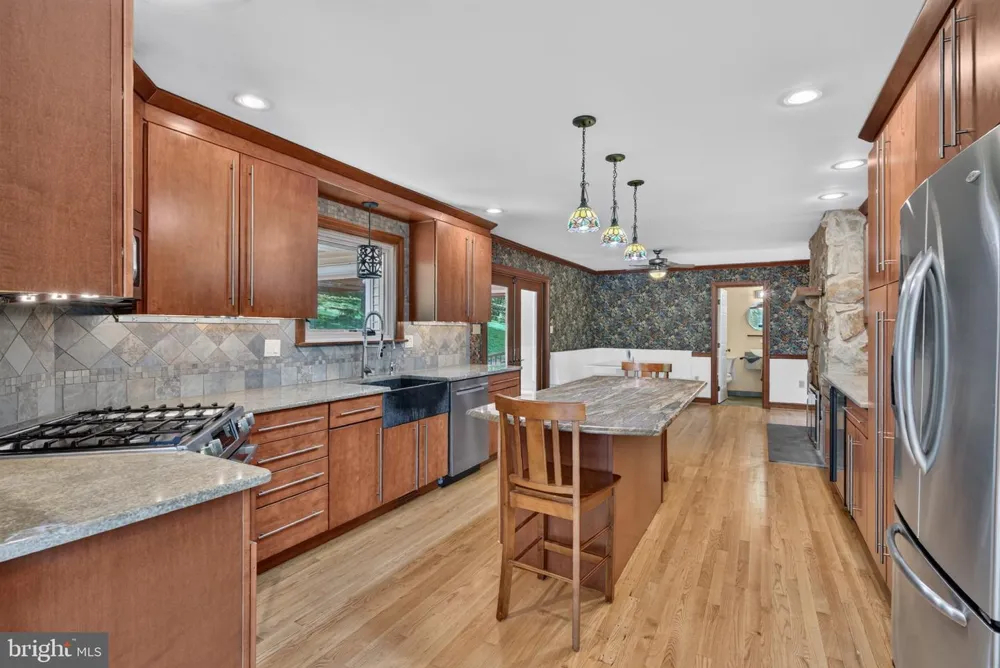 427 UPPER PIKE CREEK ROAD Newark, DE 19711