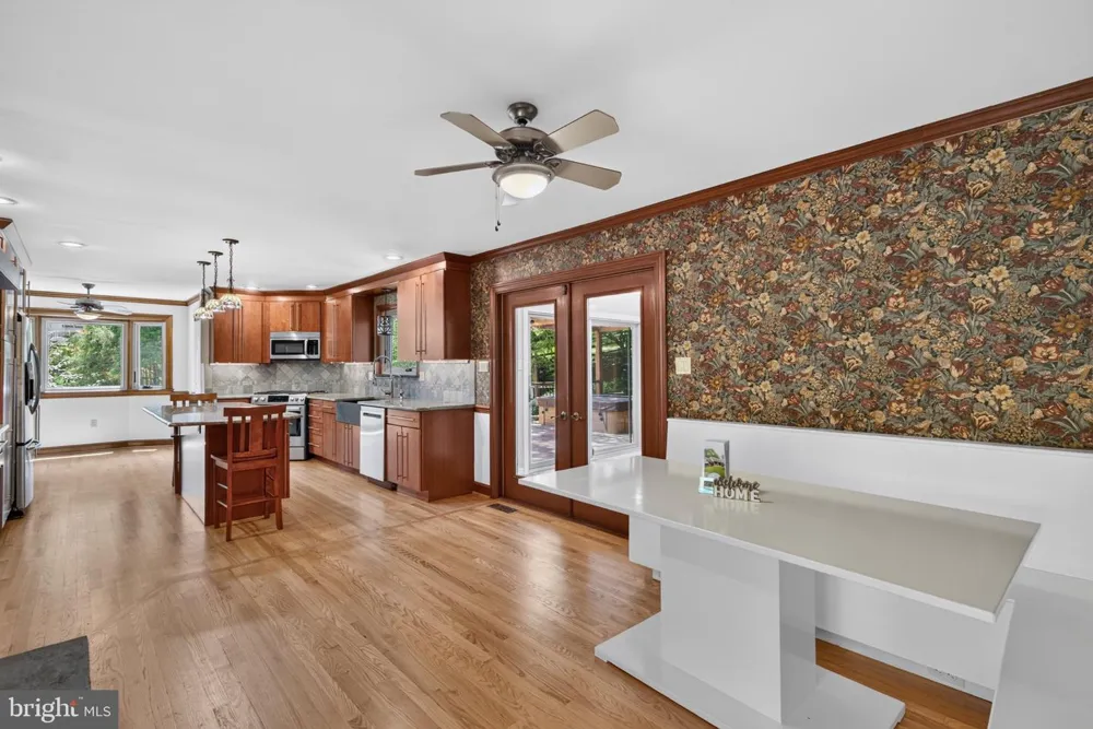 427 UPPER PIKE CREEK ROAD Newark, DE 19711