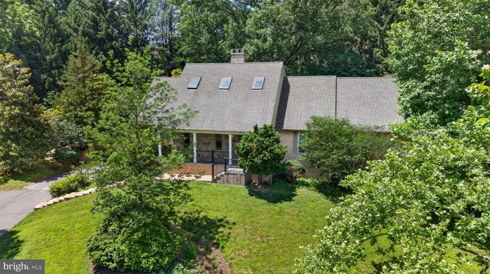 427 UPPER PIKE CREEK ROAD Newark, DE 19711
