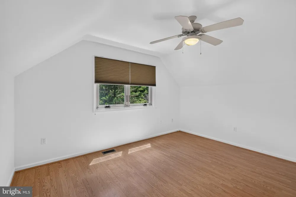 427 UPPER PIKE CREEK ROAD Newark, DE 19711