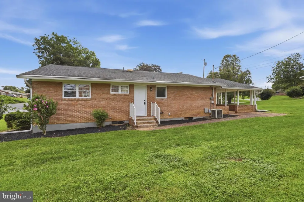 11524 GREENBERRY Hagerstown, MD 21740