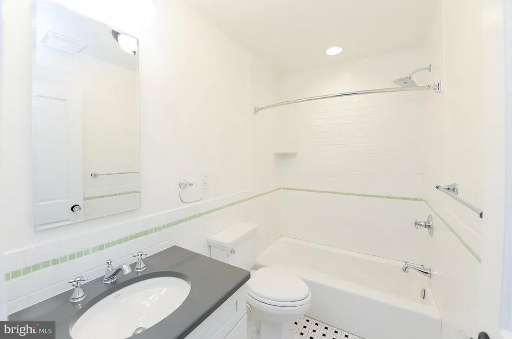 1518 SPRUCE STREET #4A Philadelphia, PA 19102