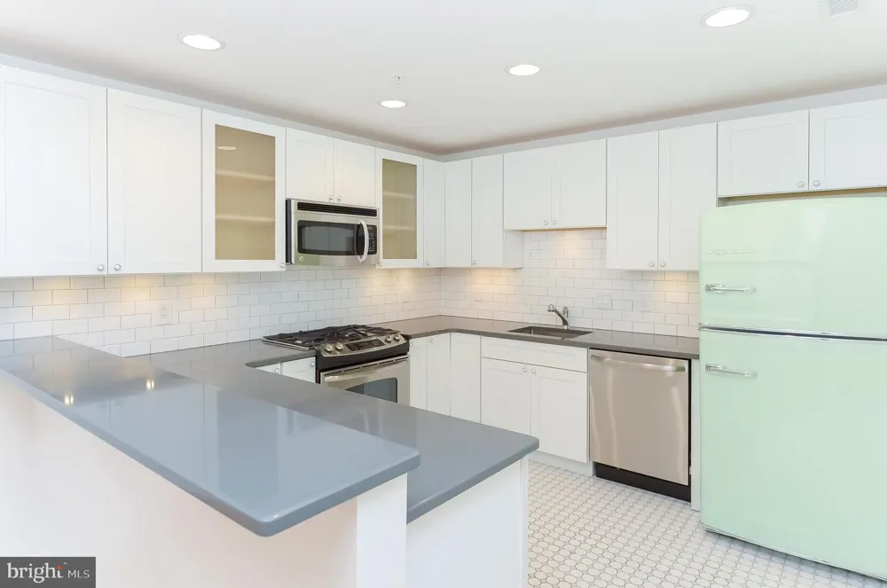 1518 SPRUCE STREET #4A Philadelphia, PA 19102
