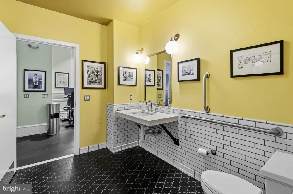 1518 SPRUCE STREET #4A Philadelphia, PA 19102
