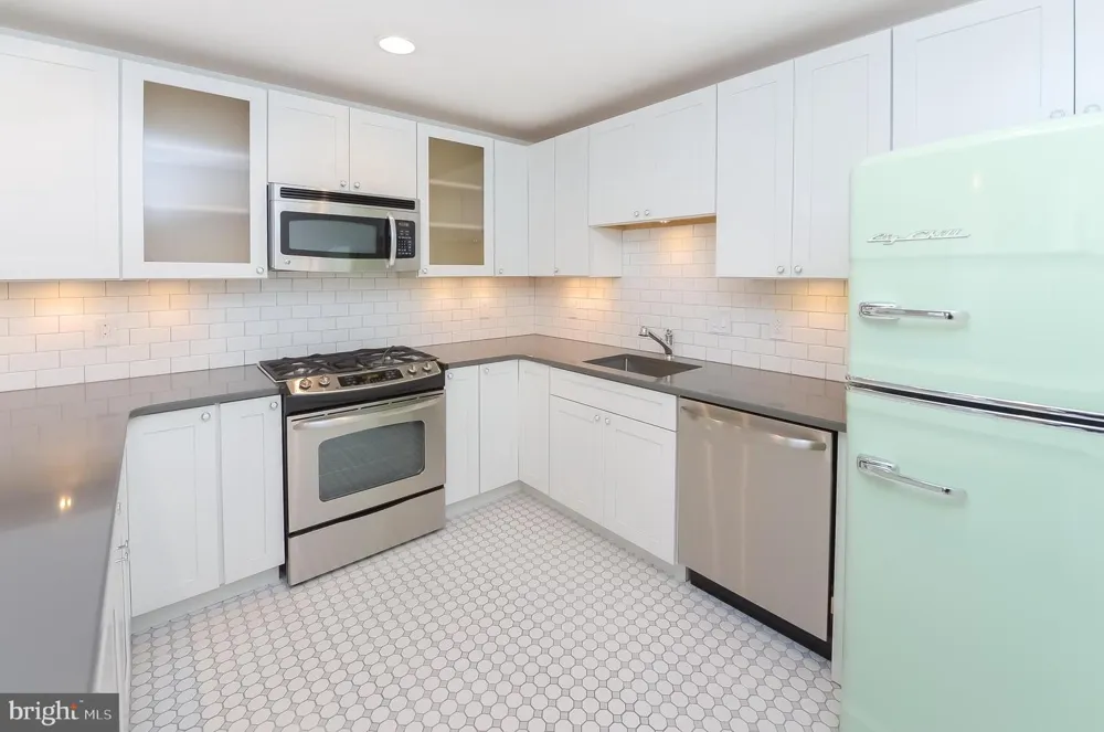 1518 SPRUCE STREET #4A Philadelphia, PA 19102