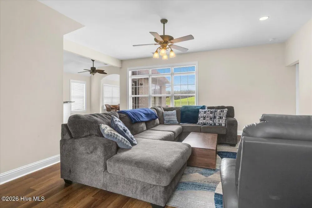 38 Castle Bay Drive Hampstead, NC 28443