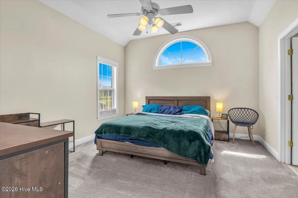 38 Castle Bay Drive Hampstead, NC 28443