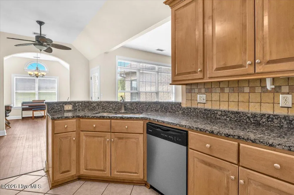 38 Castle Bay Drive Hampstead, NC 28443