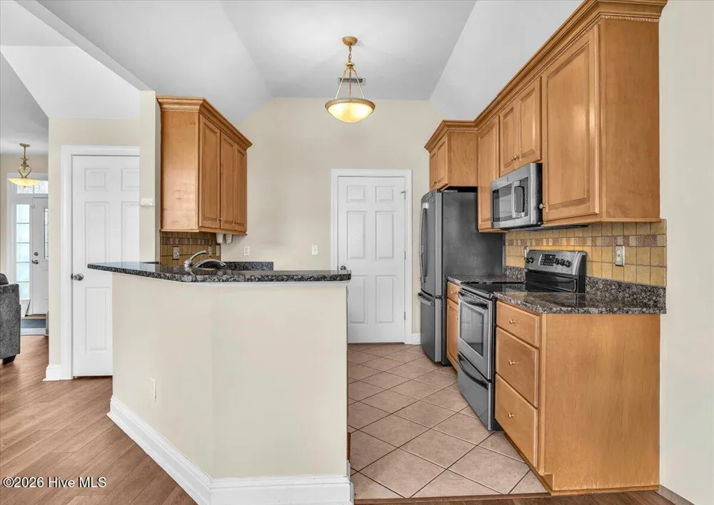 38 Castle Bay Drive Hampstead, NC 28443