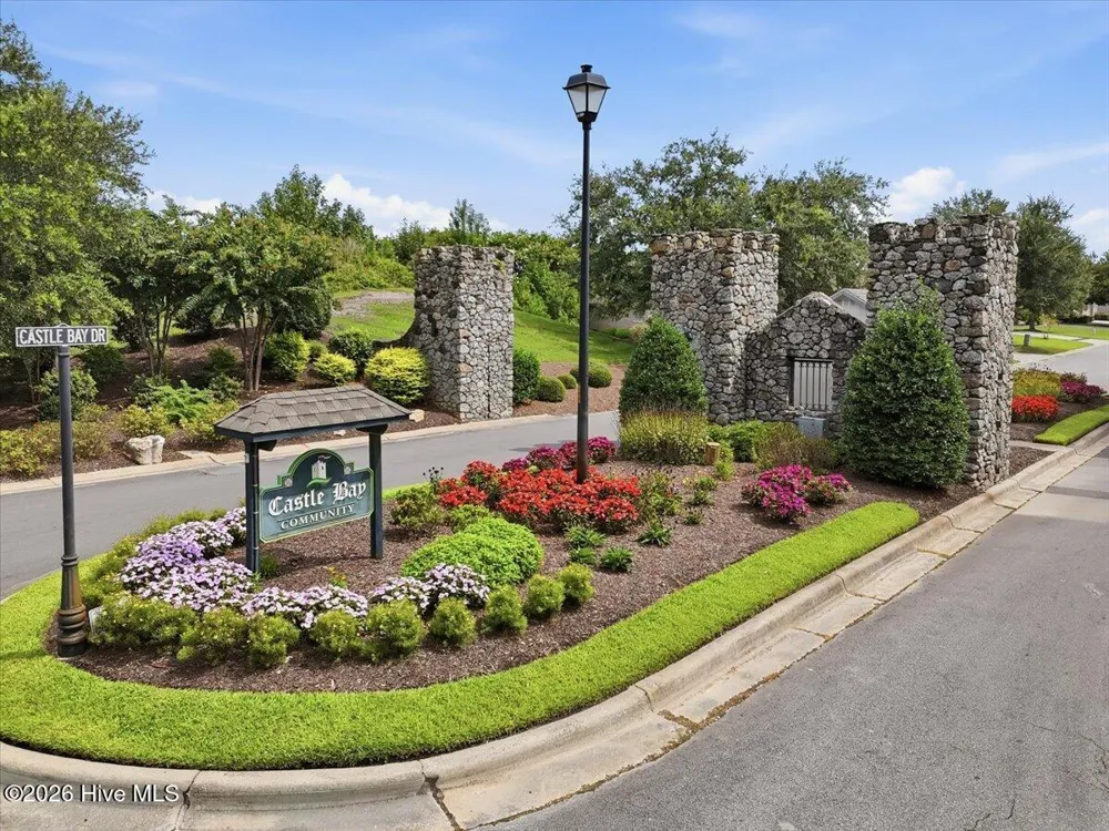38 Castle Bay Drive Hampstead, NC 28443