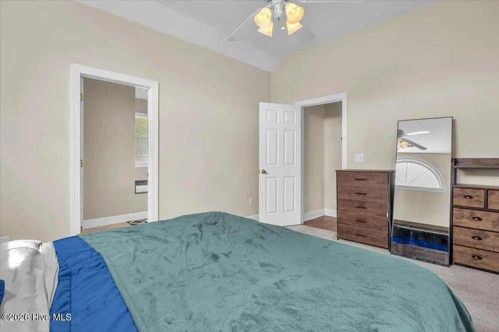 38 Castle Bay Drive Hampstead, NC 28443