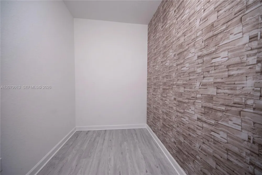 13609 SW 185th Ln Miami, FL 33177
