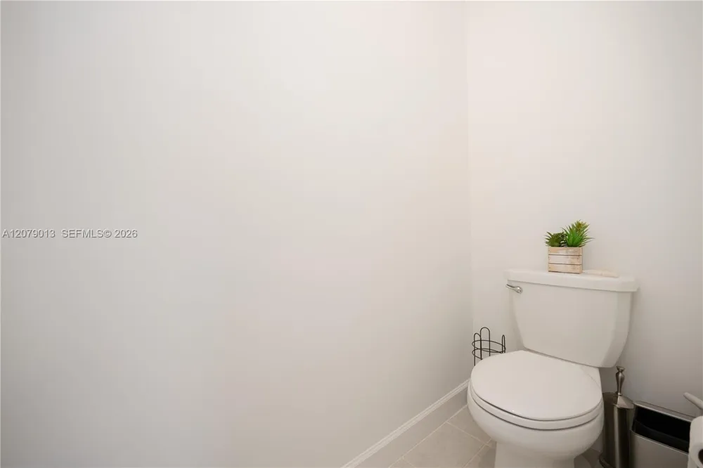 13609 SW 185th Ln Miami, FL 33177