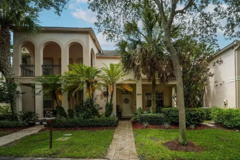 8074 MURANO CIRCLE
