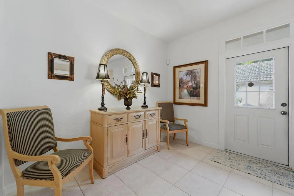 8074 MURANO CIRCLE Palm Beach Gardens, FL 33418