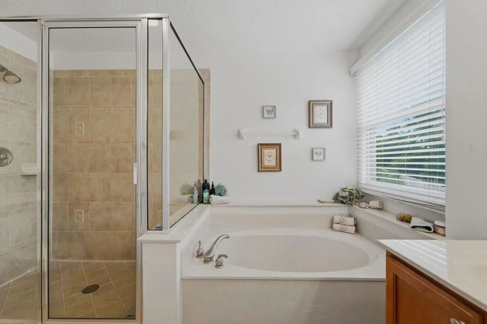 8074 MURANO CIRCLE Palm Beach Gardens, FL 33418