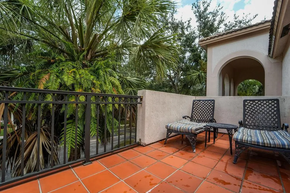 8074 MURANO CIRCLE Palm Beach Gardens, FL 33418