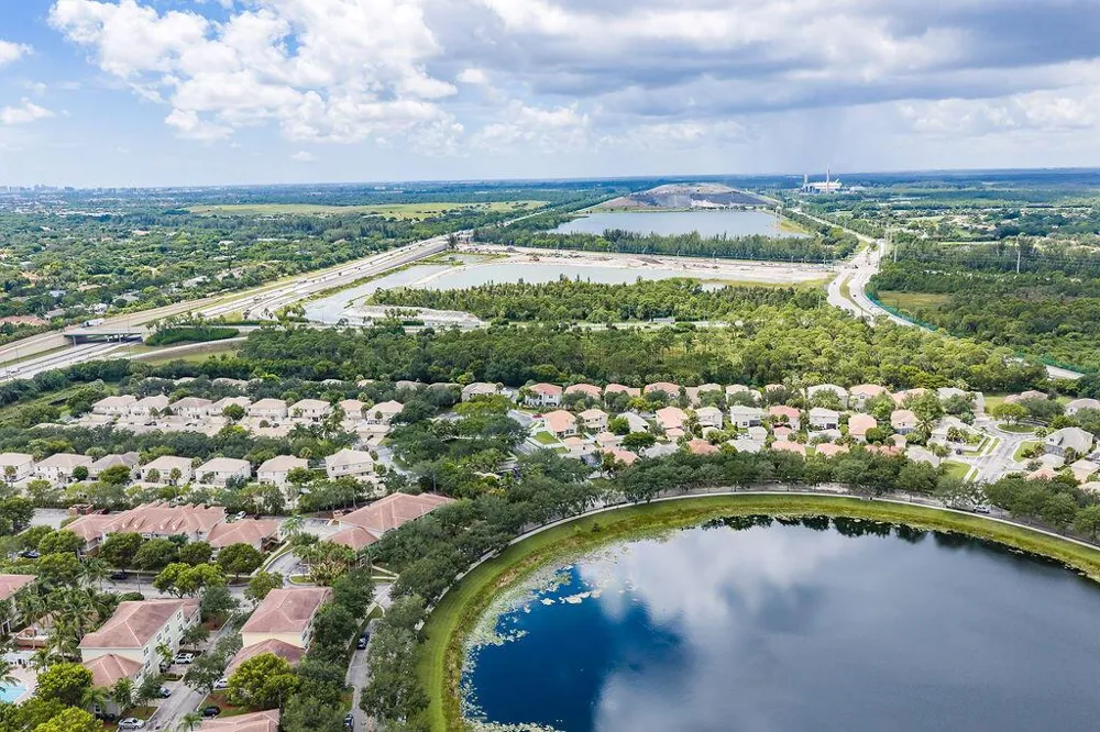8074 MURANO CIRCLE Palm Beach Gardens, FL 33418