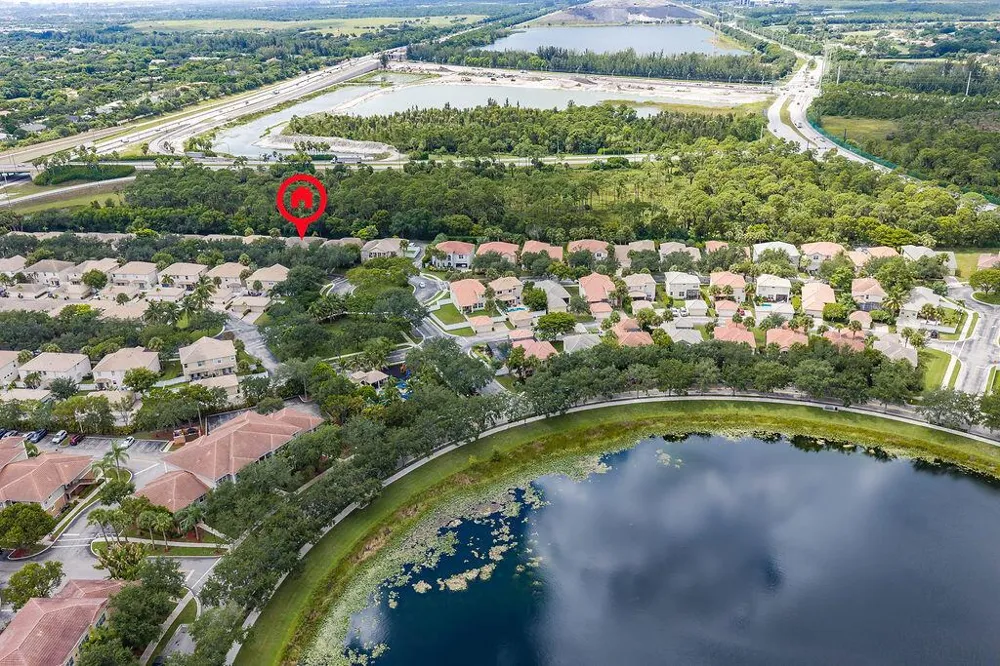 8074 MURANO CIRCLE Palm Beach Gardens, FL 33418