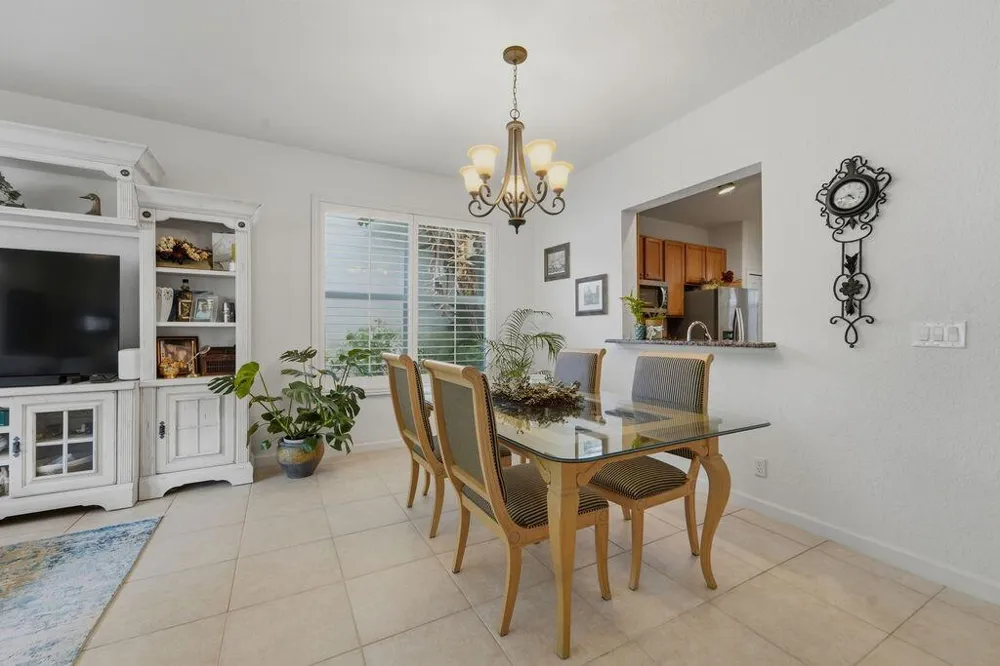 8074 MURANO CIRCLE Palm Beach Gardens, FL 33418