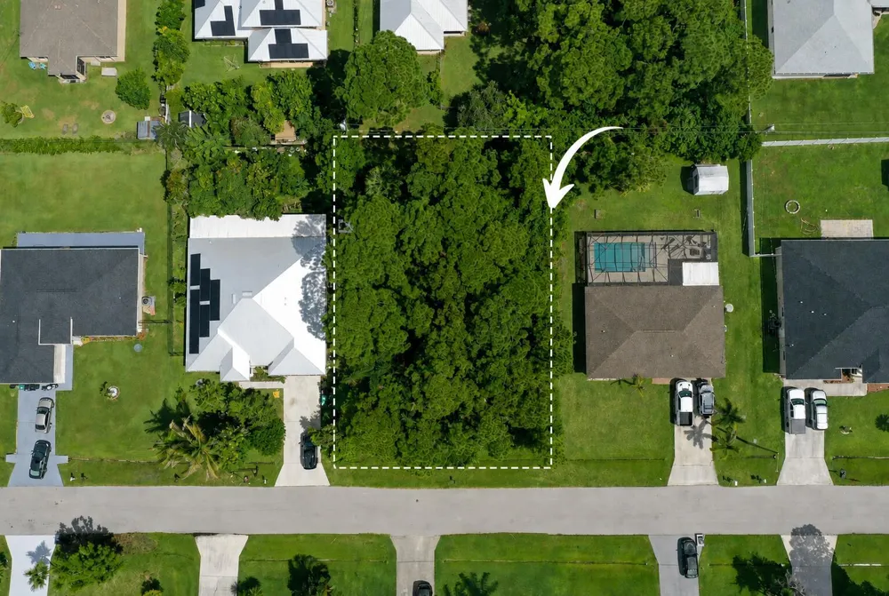 1881 SW LOFGREN AVENUE Port St. Lucie, FL 34953