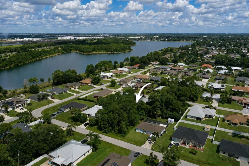 1881 SW LOFGREN AVENUE Port St. Lucie, FL 34953