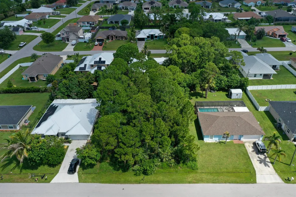 1881 SW LOFGREN AVENUE Port St. Lucie, FL 34953
