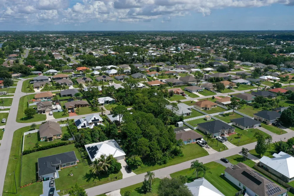 1881 SW LOFGREN AVENUE Port St. Lucie, FL 34953