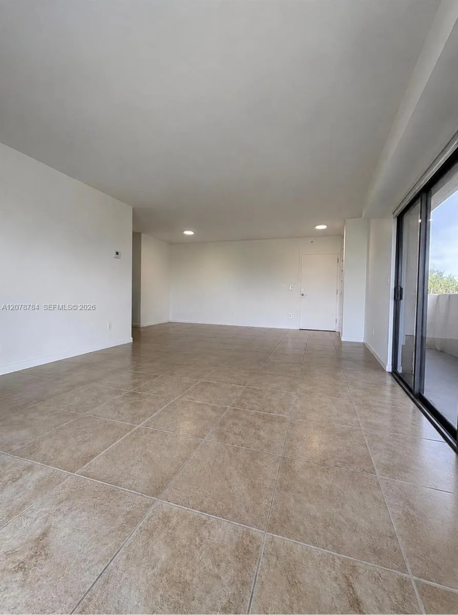 77 Crandon Blvd #5C Key Biscayne, FL 33149