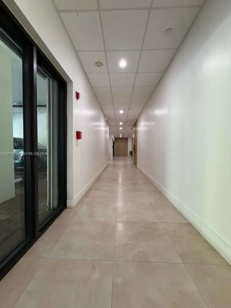 77 Crandon Blvd #5C Key Biscayne, FL 33149