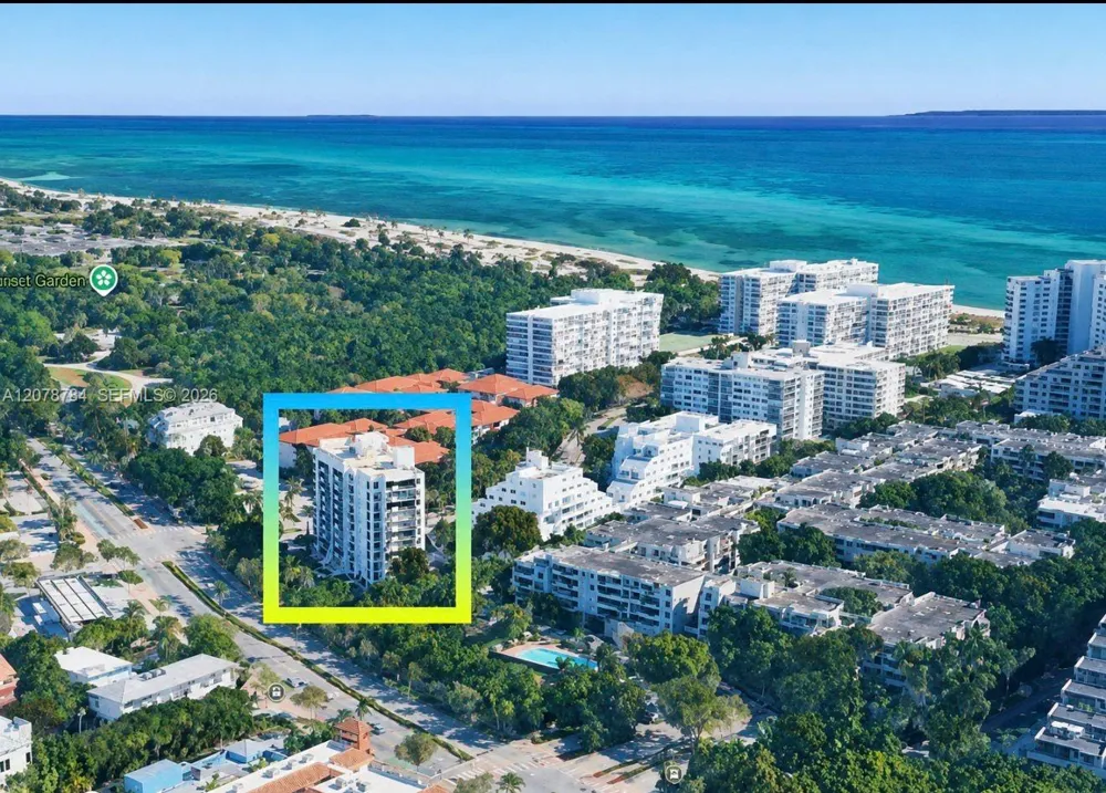 77 Crandon Blvd #5C Key Biscayne, FL 33149