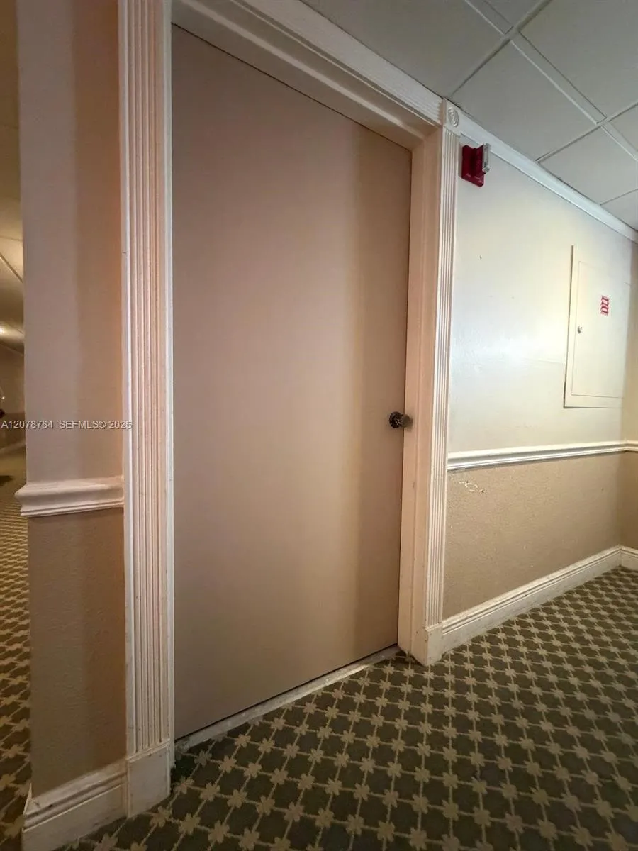 77 Crandon Blvd #5C Key Biscayne, FL 33149