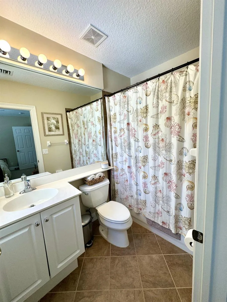 4488 Hickory Drive Palm Beach Gardens, FL 33418