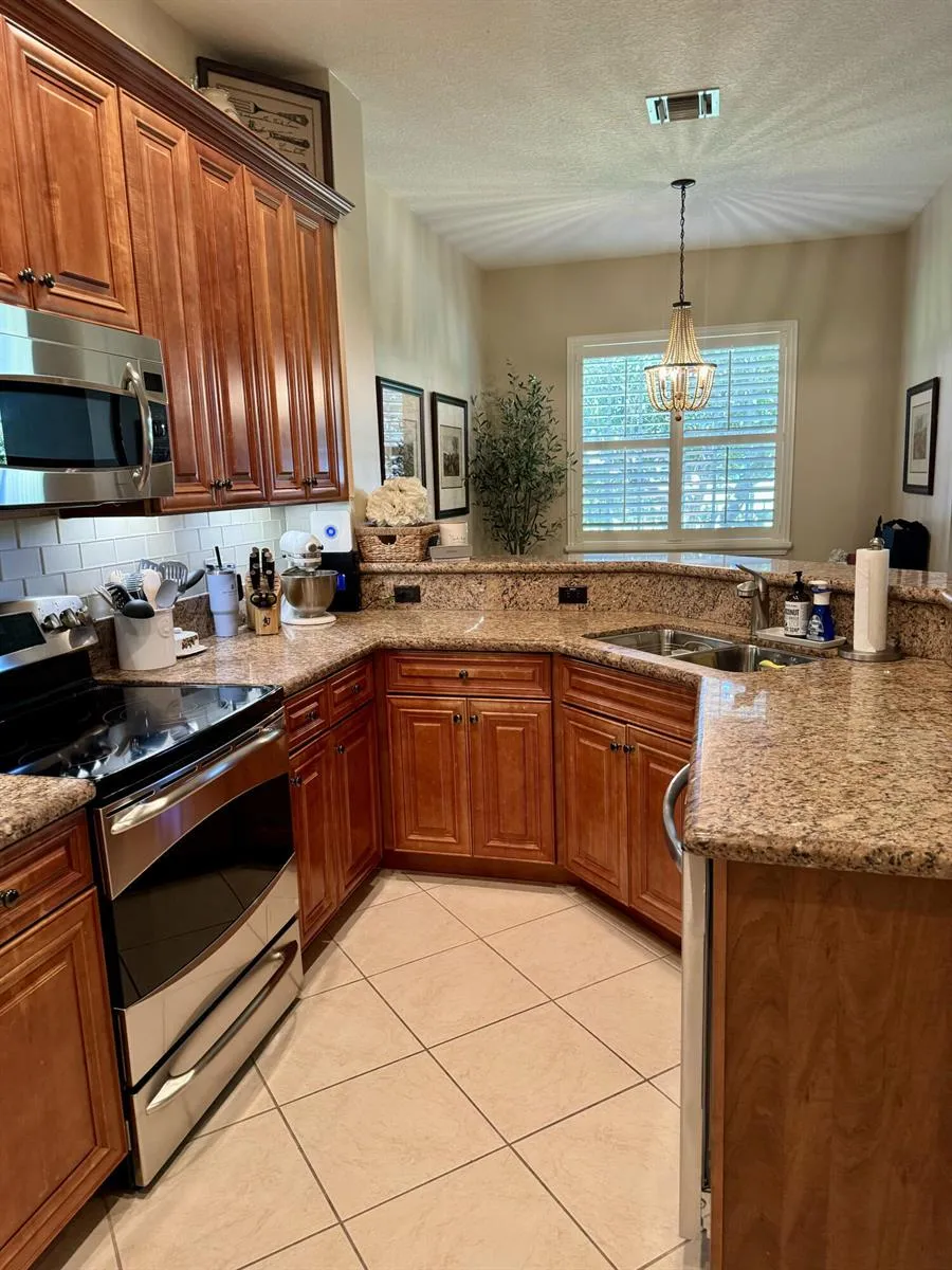 4488 Hickory Drive Palm Beach Gardens, FL 33418