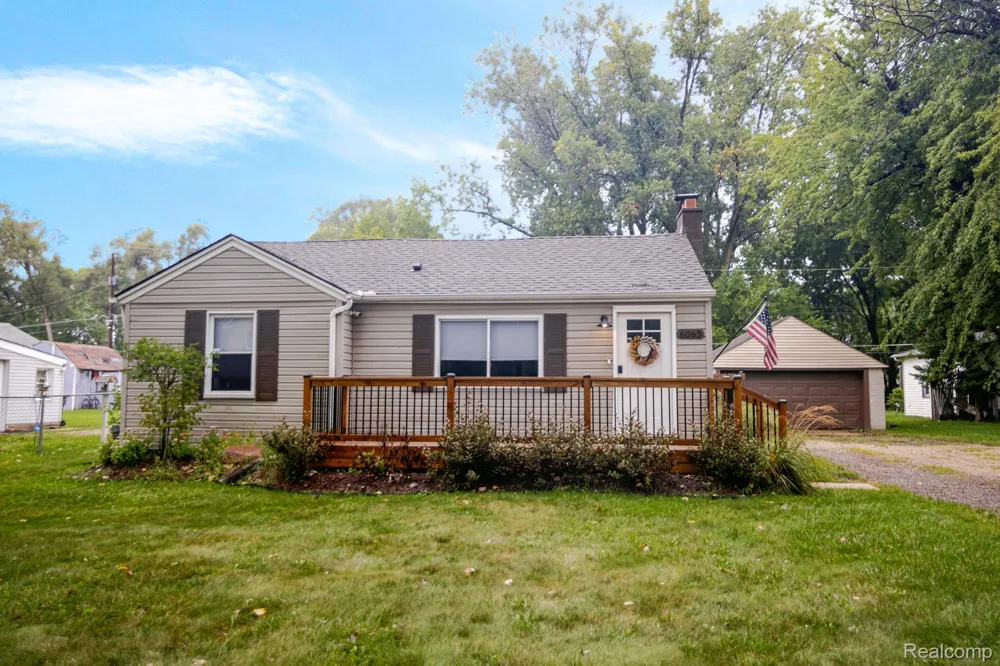 6063 Catalpa Avenue Sterling Heights City, MI 48314