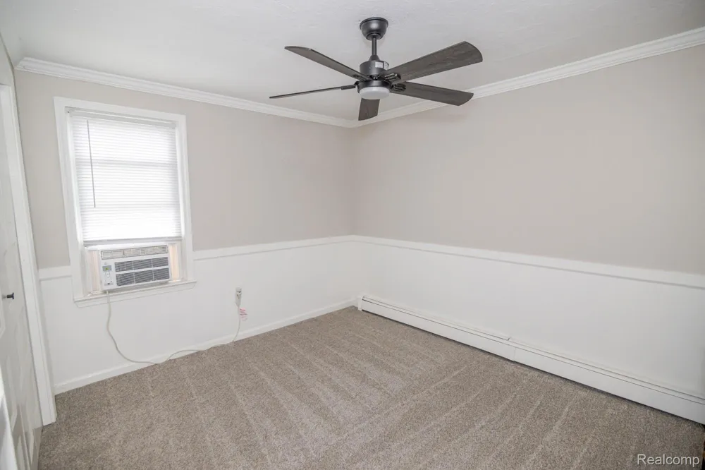 6063 Catalpa Avenue Sterling Heights City, MI 48314