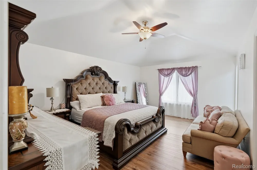 6786 Jasmine Dr Drive Troy City, MI 48098
