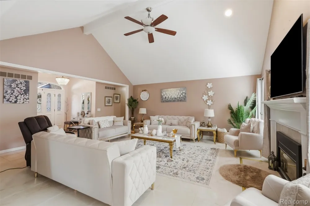 6786 Jasmine Dr Drive Troy City, MI 48098