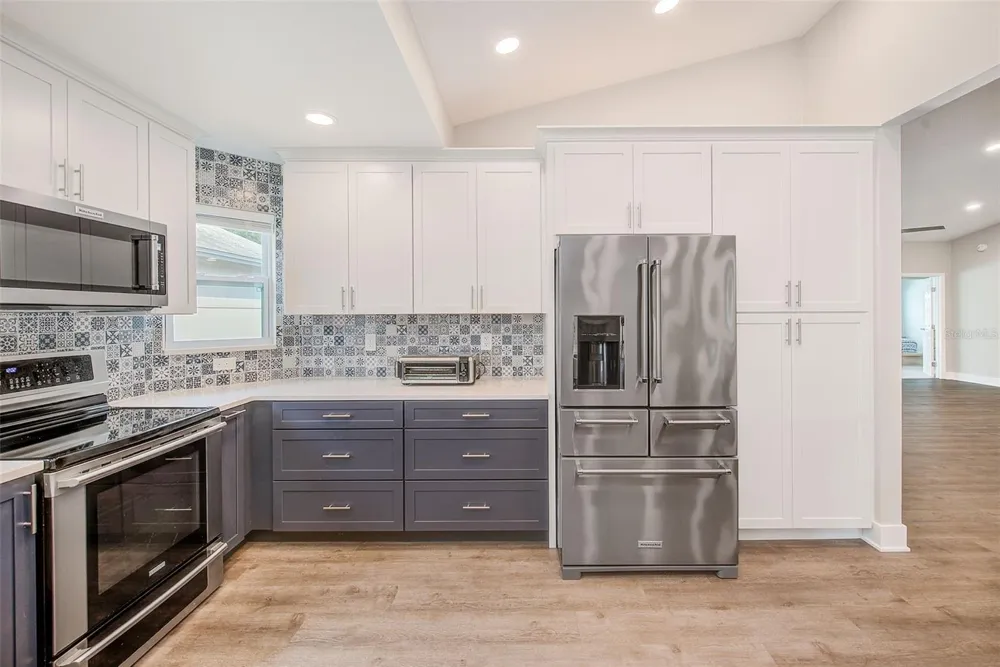 3106 FEATHERWOOD COURT Clearwater, FL 33759