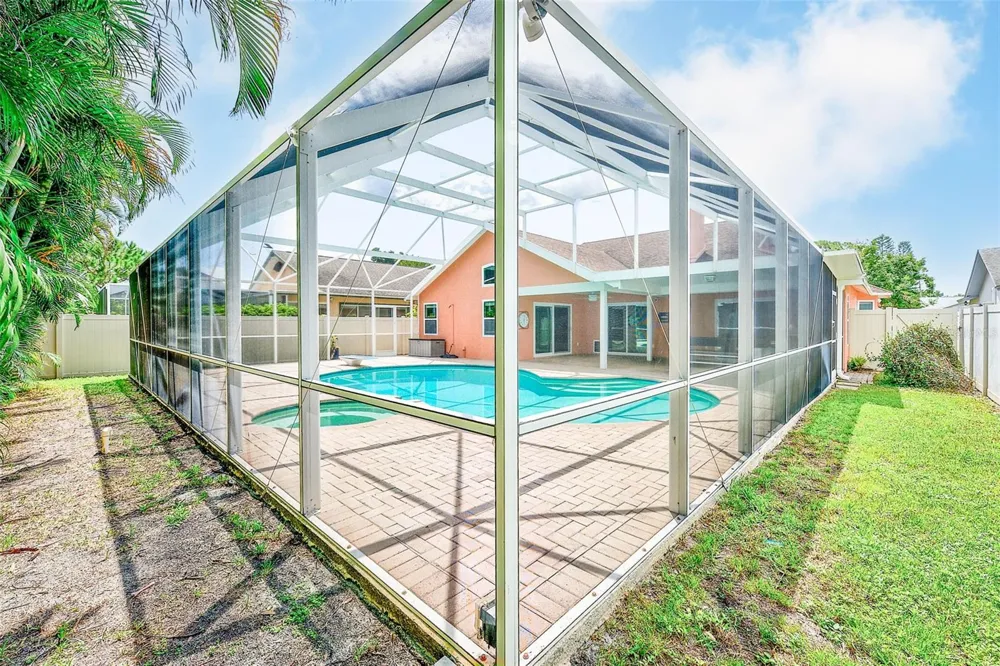 3106 FEATHERWOOD COURT Clearwater, FL 33759