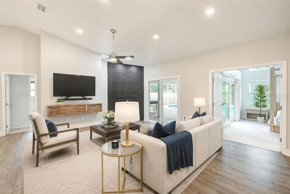 3106 FEATHERWOOD COURT Clearwater, FL 33759